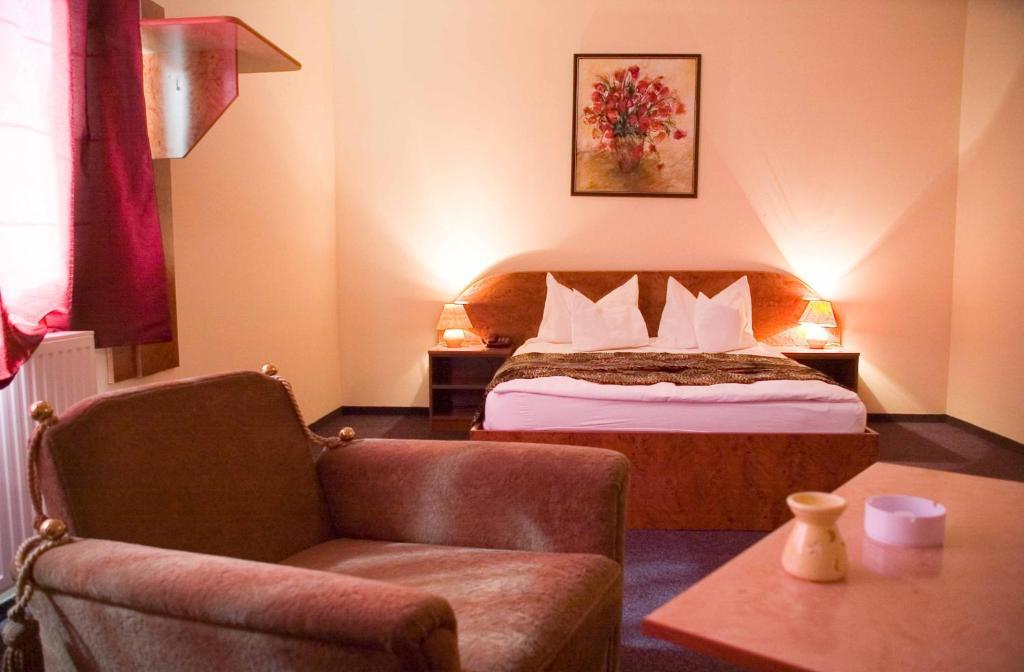 Hotel Cardinal Satu Mare Bilik gambar