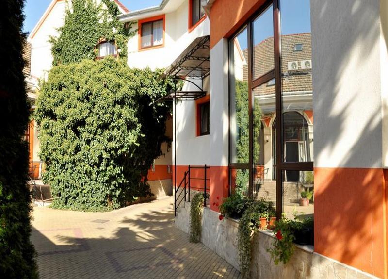 Hotel Cardinal Satu Mare Luaran gambar