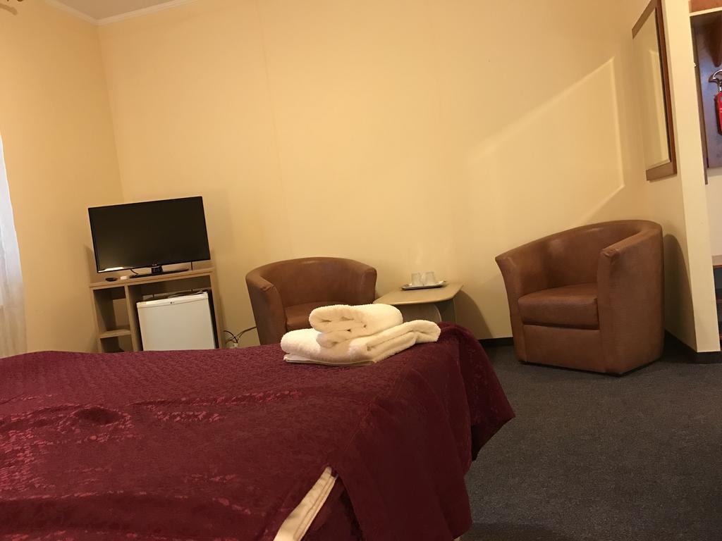 Hotel Cardinal Satu Mare Luaran gambar