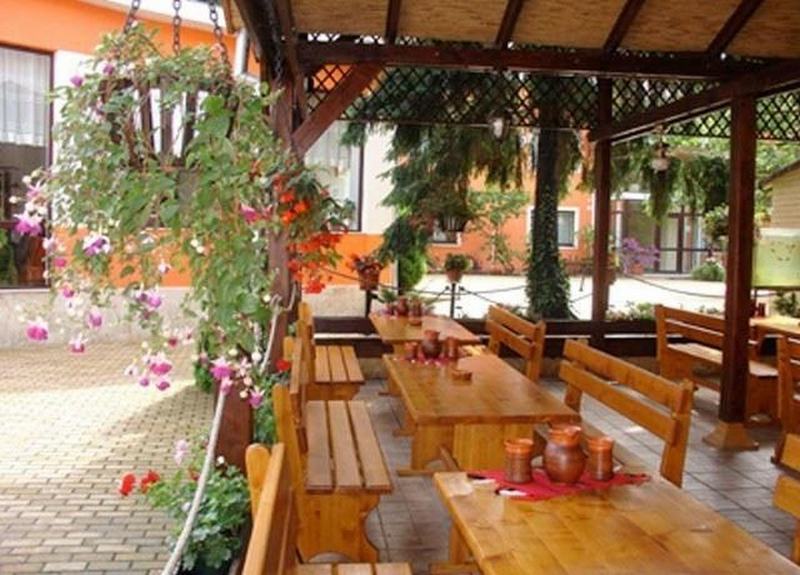 Hotel Cardinal Satu Mare Luaran gambar